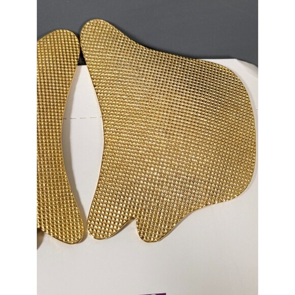 Vintage Karla Jordan Gold Tone Textured Asymmetrical Bold Clip Earrings Unique - Picture 2 of 7